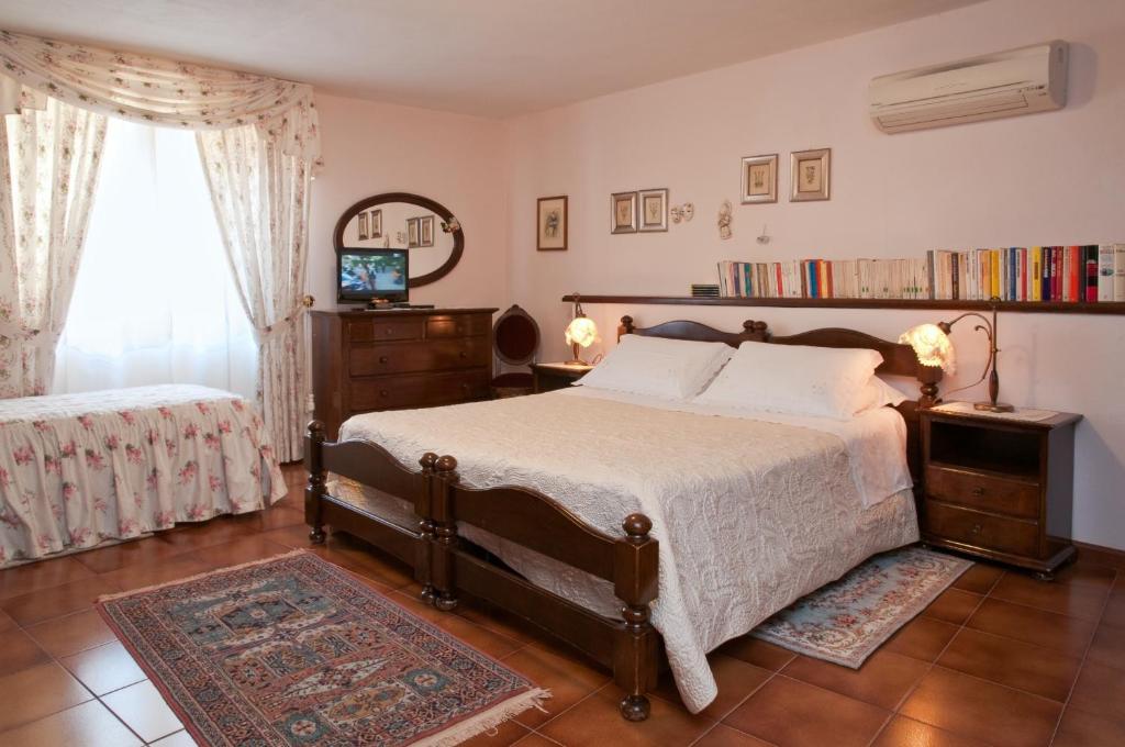 أولبيا Bed&Breakfast Chiara الغرفة الصورة
