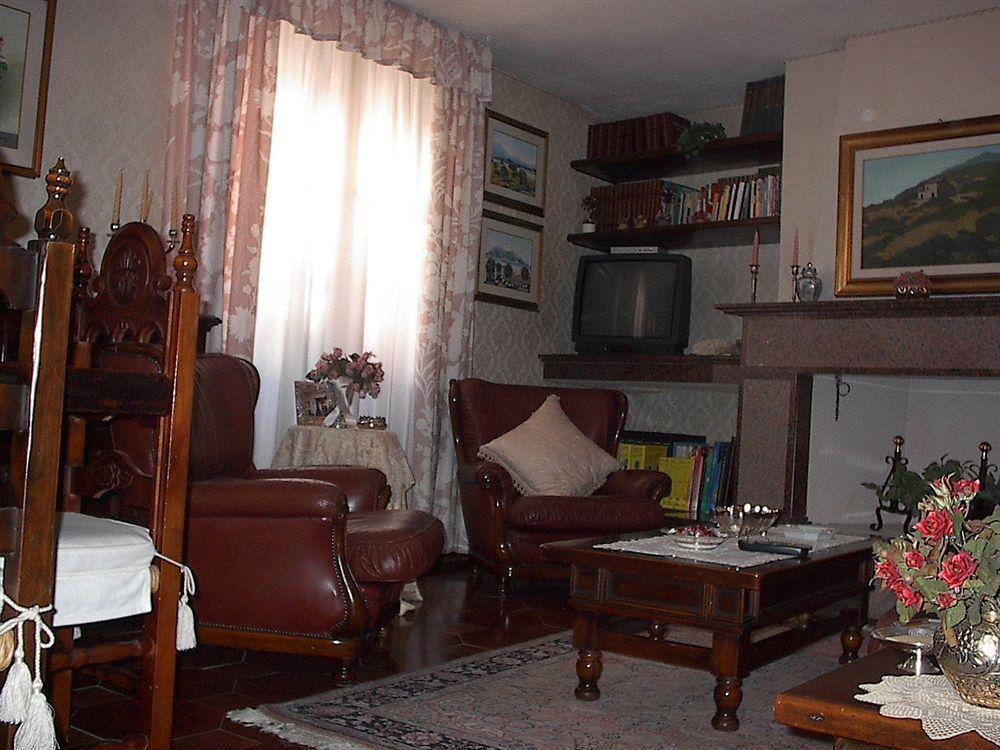 أولبيا Bed&Breakfast Chiara المظهر الخارجي الصورة