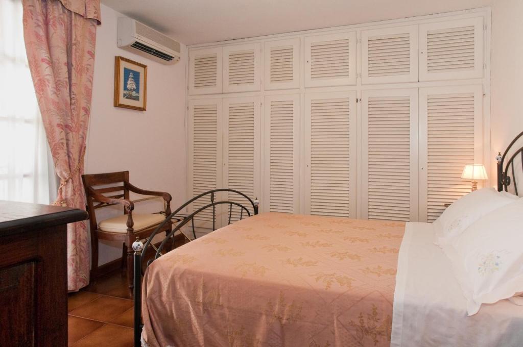 أولبيا Bed&Breakfast Chiara الغرفة الصورة